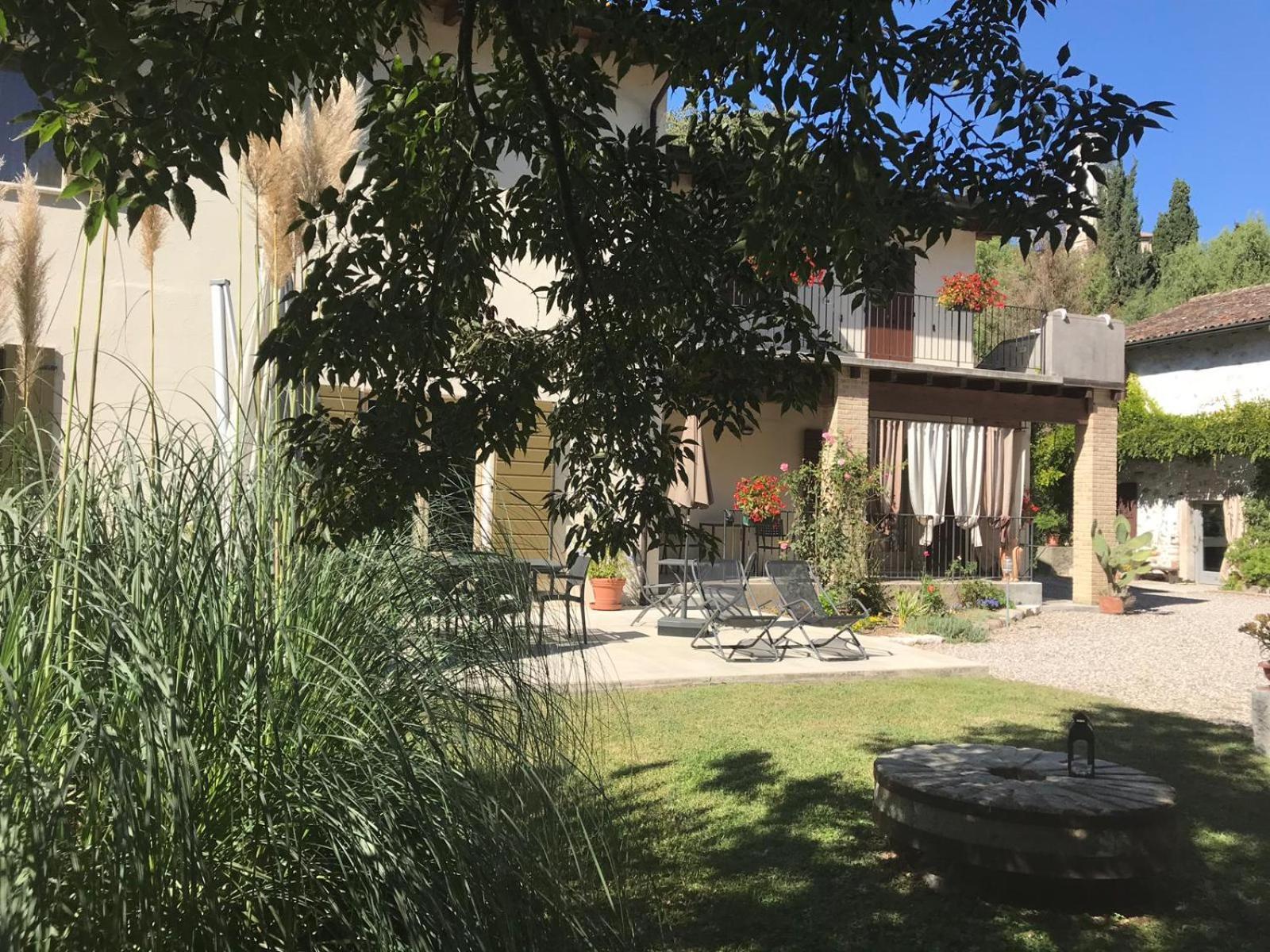 L'Isolo B&B E Case Vacanza Monzambano Exterior photo