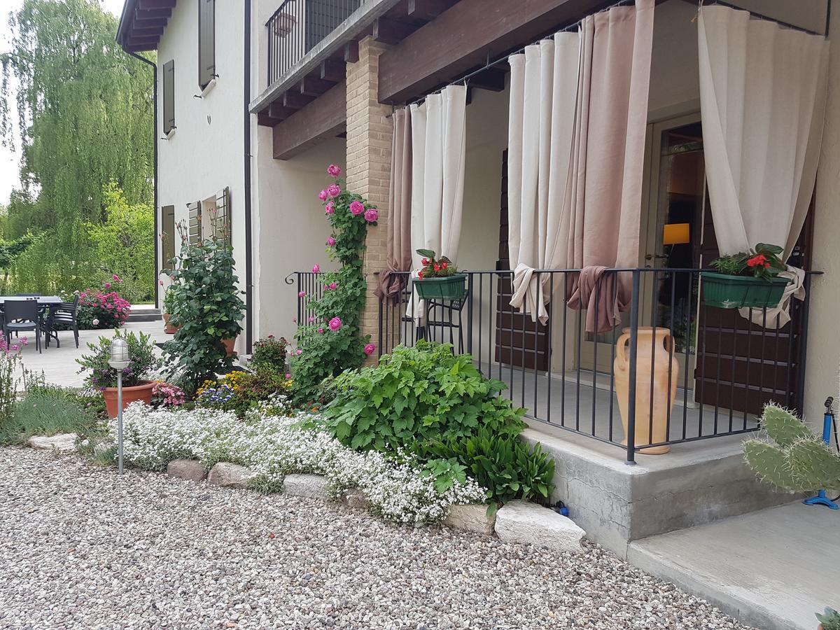 L'Isolo B&B E Case Vacanza Monzambano Exterior photo